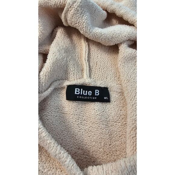 Blue b sz M / L oversized fuzzy smiley face sweater warm winter pink cozy soft - Picture 5 of 8